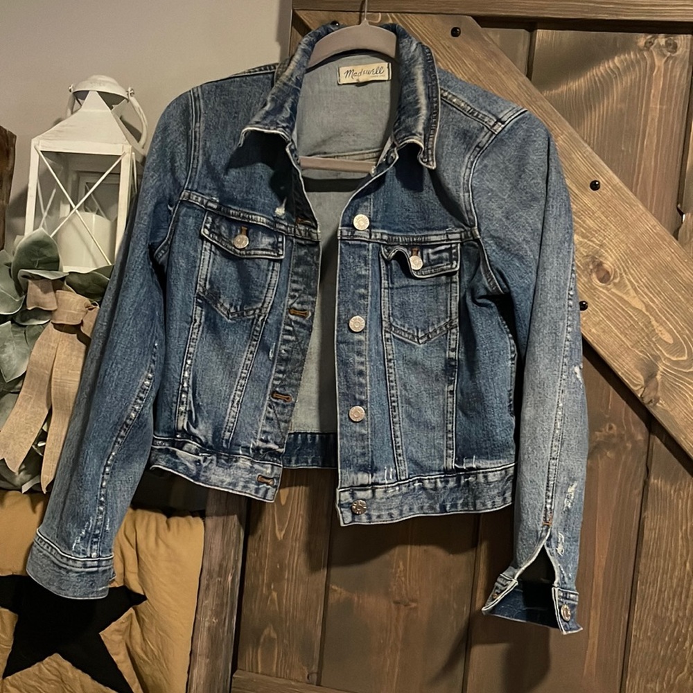 Madewell Distressed , cropped Denim Jacket